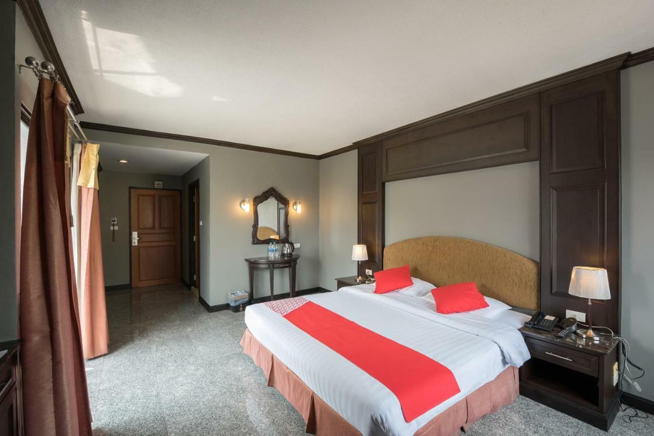 The Euro Grande Hotel Bangkok Dış mekan fotoğraf