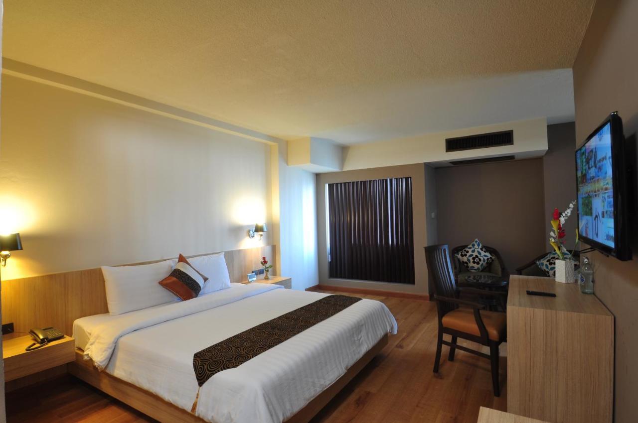 The Euro Grande Hotel Bangkok Dış mekan fotoğraf