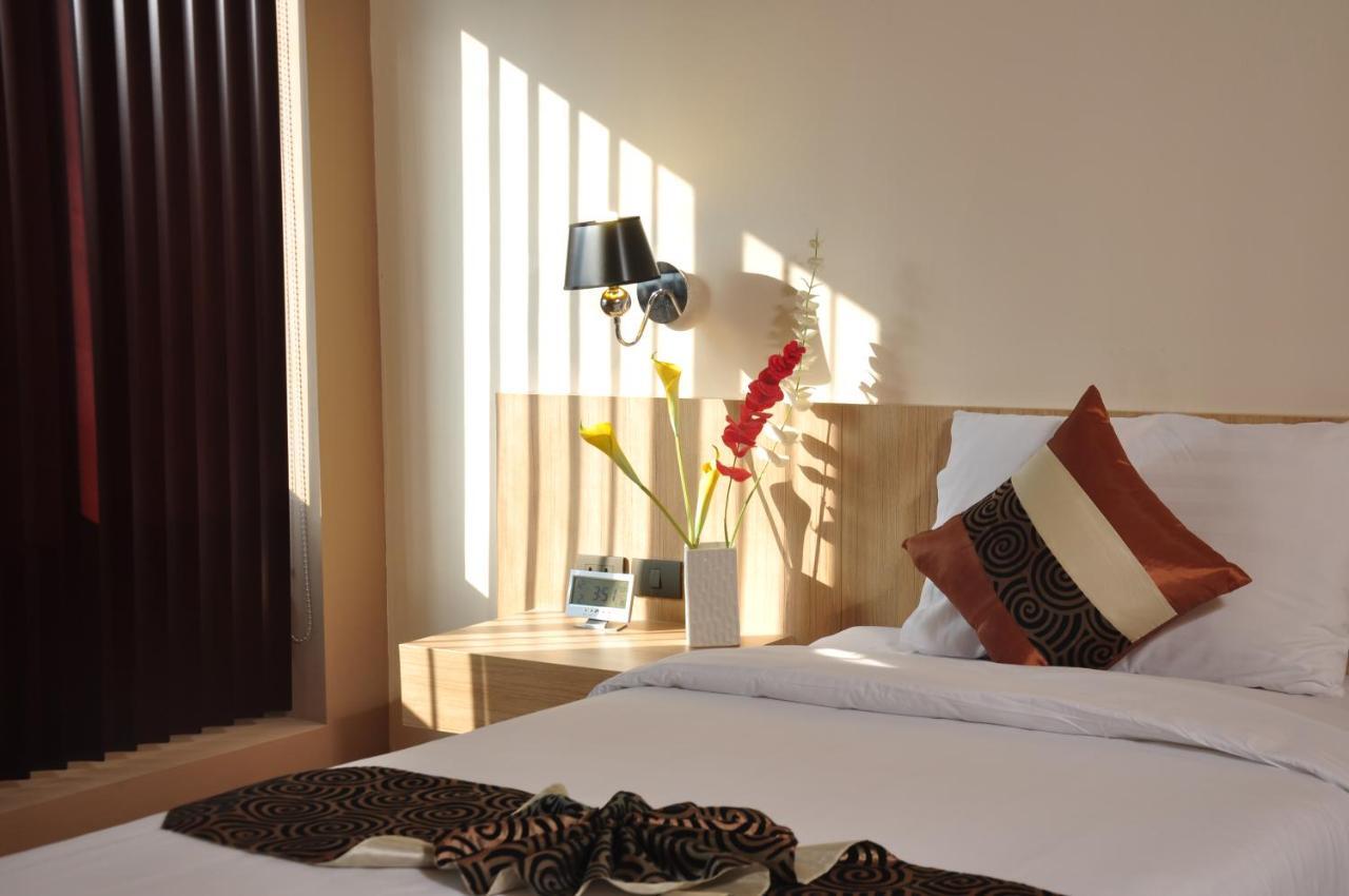 The Euro Grande Hotel Bangkok Dış mekan fotoğraf